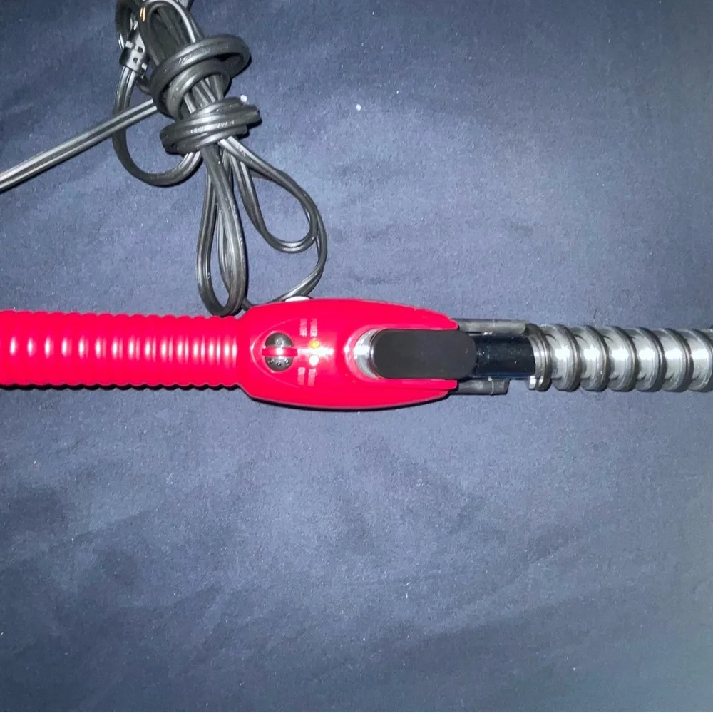 Red Curling Iron - Picture 1 of 5